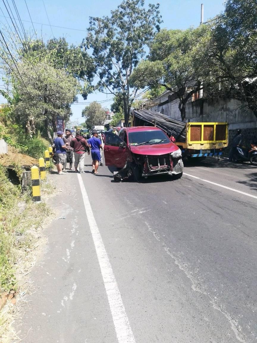 Kecelakaan Didekat Pertigaan Pendem Batu