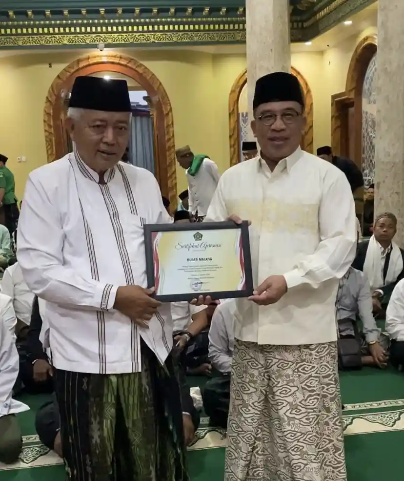 Bupati Malang Terima Sertifikat Apresiasi dari Kementerian Agama RI atas Dukungan Penguatan Fungsi Penyuluh Agama