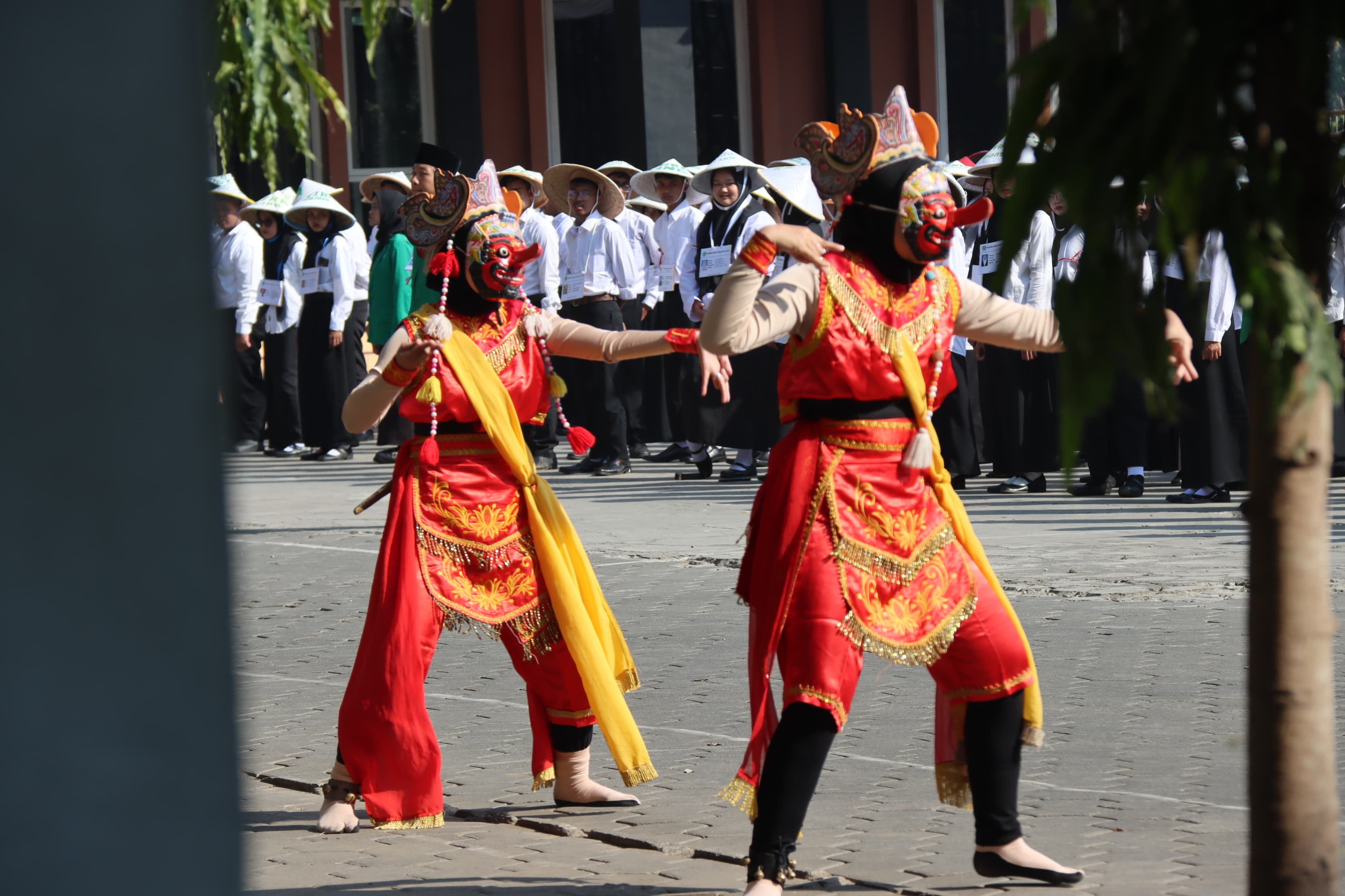 Bupati Malang Sampaikan Pesan Penting pada Pembukaan PKKMB Unira 2024/2025
