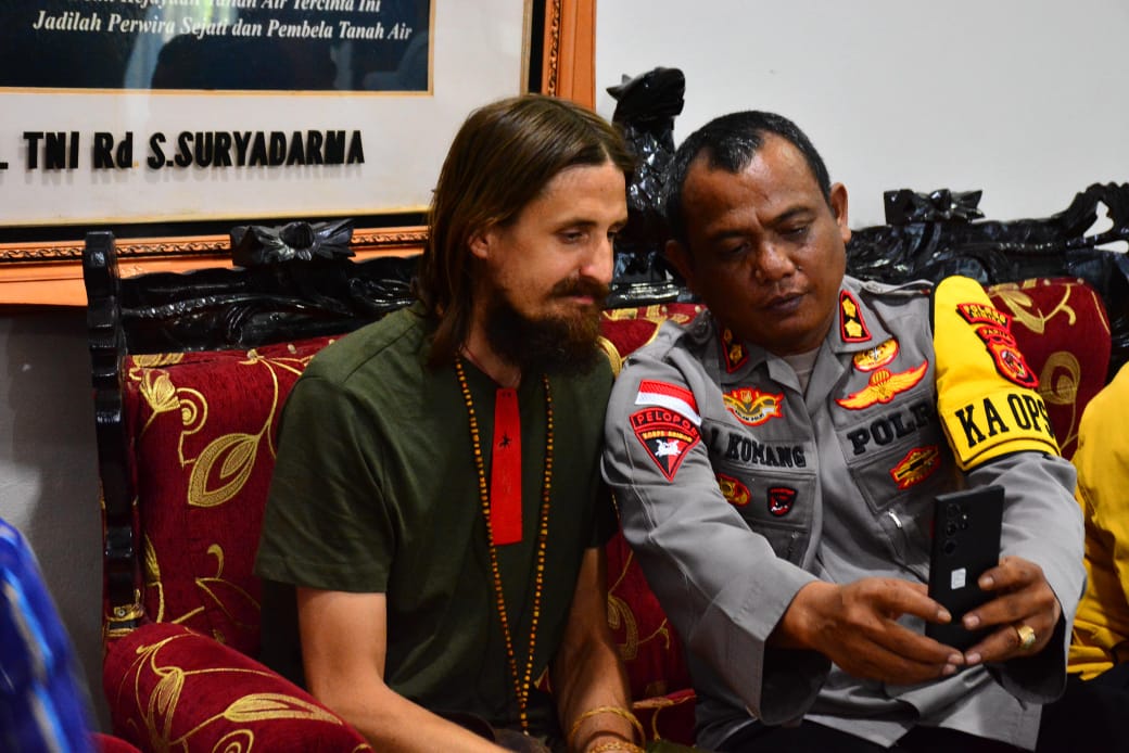 Akhir Penantian 1,5 Tahun: Pilot Susi Air Asal Selandia Baru Bebas dari Cengkeraman KKB Papua
