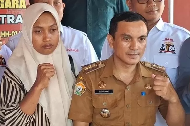Kasus Guru Honorer Supriyani Memanas, Bupati Konsel Copot Jabatan Camat Baito