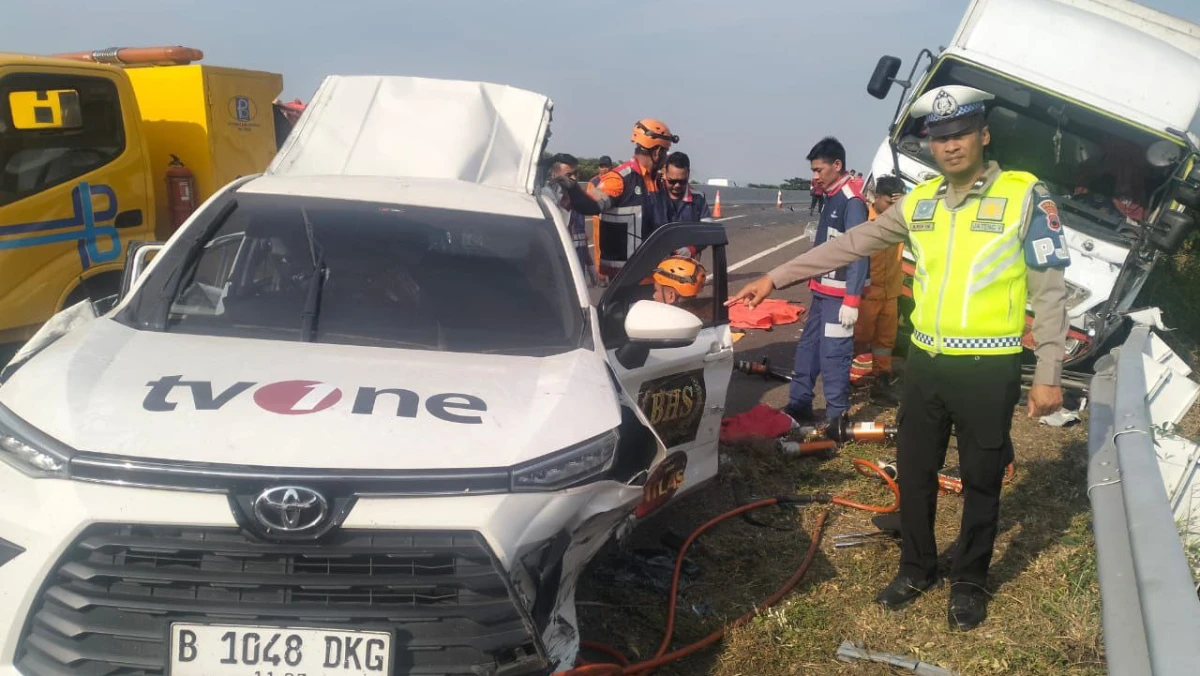 Kecelakaan Maut di Tol Pemalang, Mobil TvOne Ditabrak Truk Ekspedisi, 3 Tewas