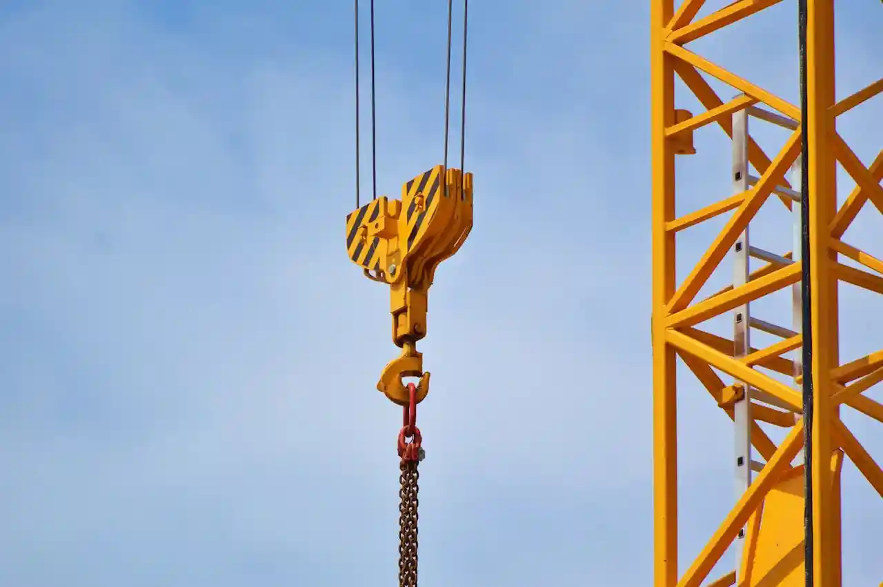 Mega Jaya, Distributor Lifting Equipment Terlengkap di Indonesia untuk Kebutuhan Pengangkatan Beban Berat