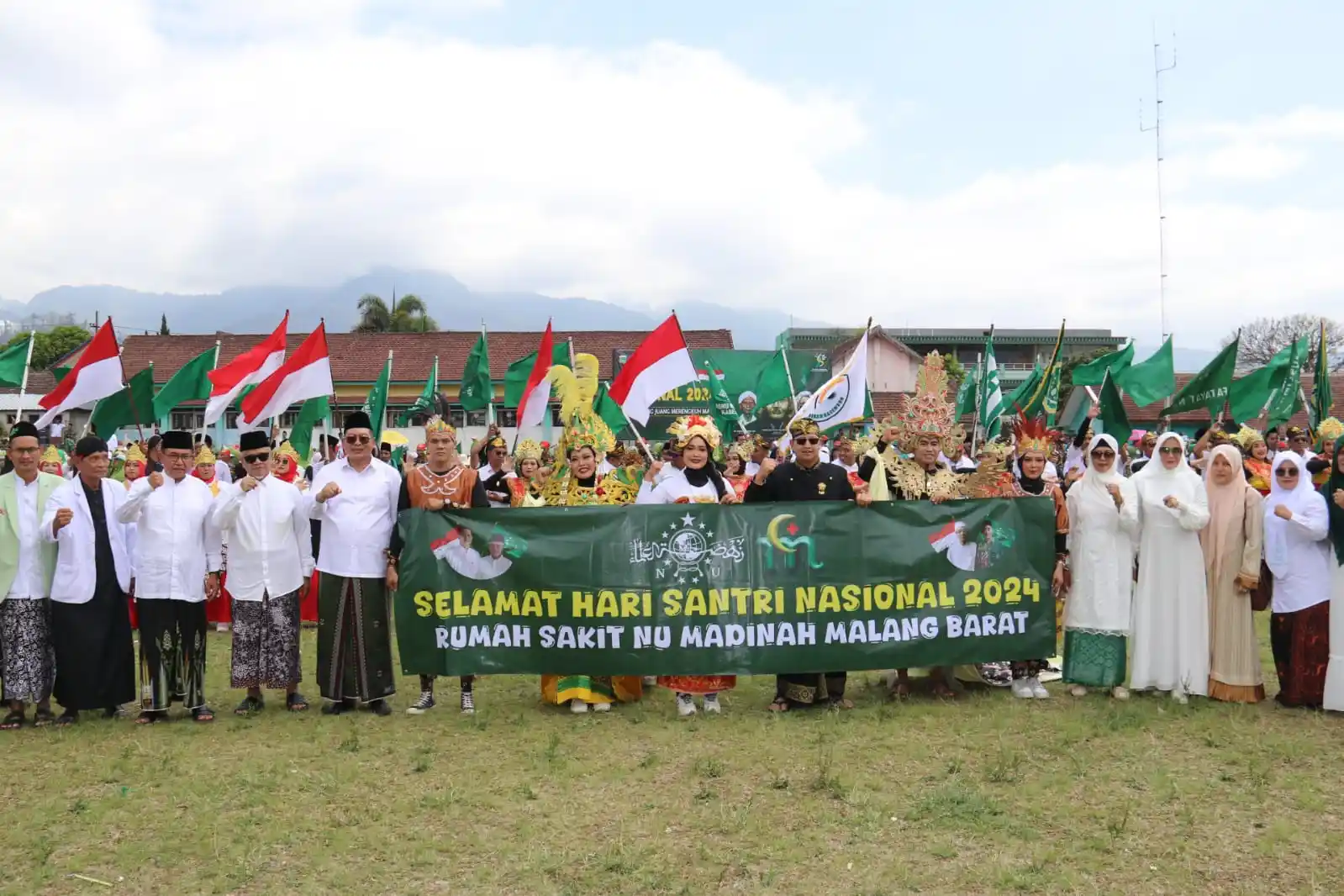 Di antara Hijau Nan Asri Pujon, Plt Bupati Malang Pimpin Upacara Hari Santri Nasional 2024
