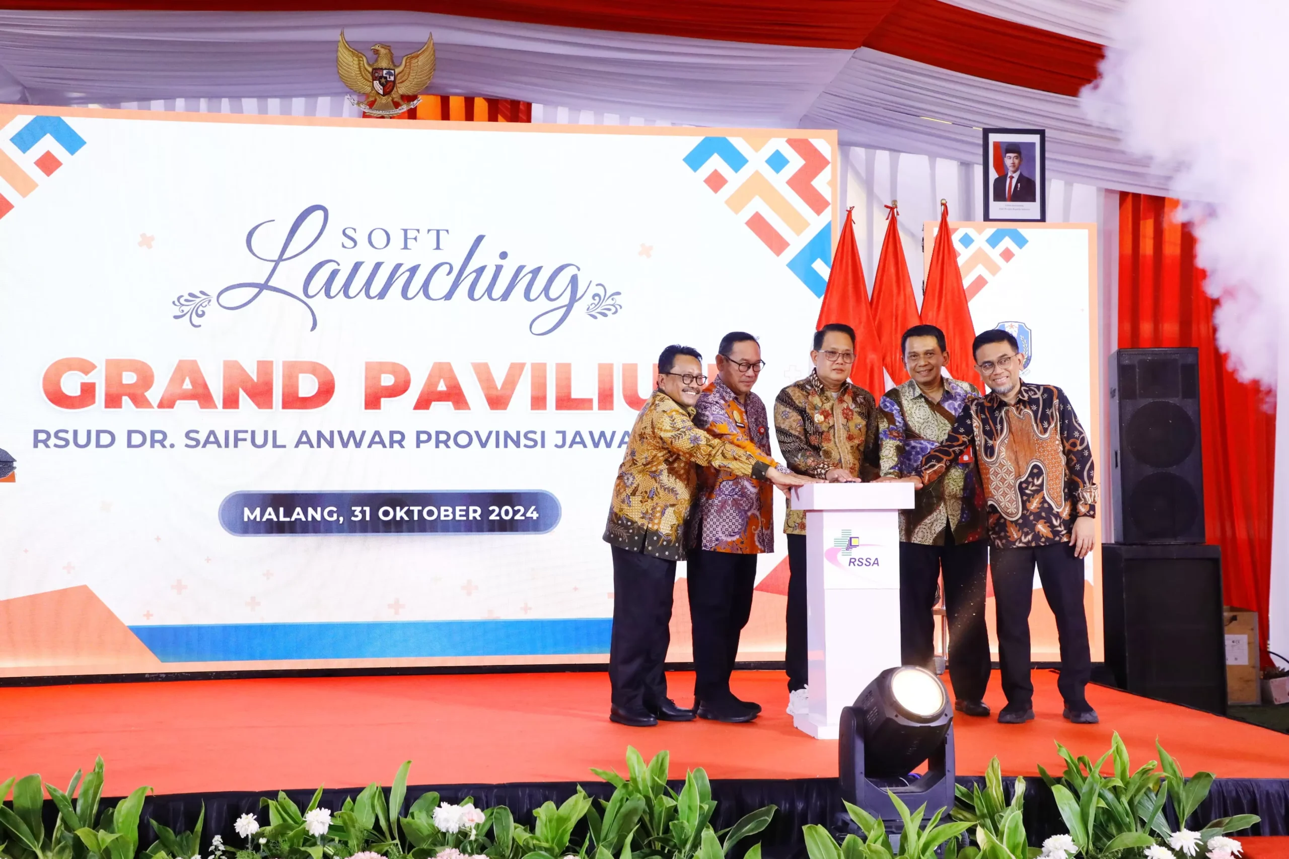Pj Gubernur Jatim Resmikan Grand Paviliun RSSA Malang, Bertaraf Hotel Bintang Lima