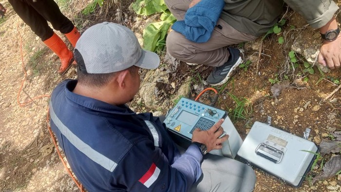 Antisipasi Bahaya Sinkhole, Tim PVMBG Rekomendasikan Penutupan di Sungai Kaliasat Blitar