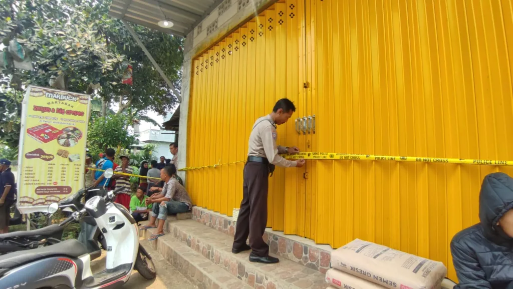Darah Mengalir di Dapur Martabak: Suami Cemburu Aniaya Istri Menggunakan Senjata Tajam