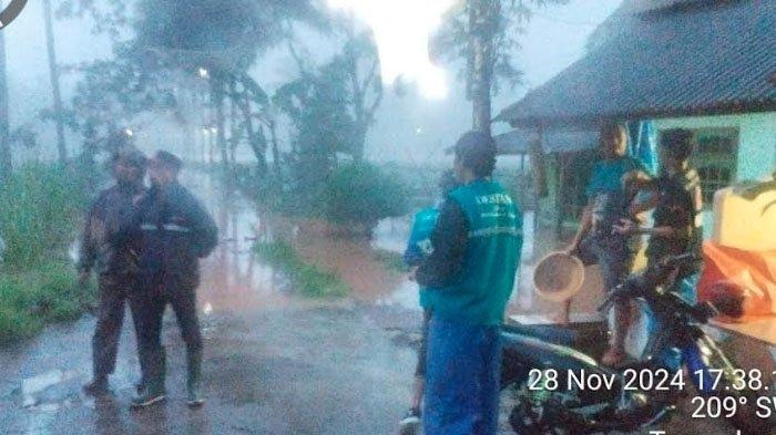 Hujan Deras, Tiga Desa di Malang Terendam Banjir