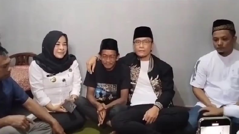 Gus Miftah Temui Langsung Penjual Es Teh, Minta Maaf Secara Pribadi!