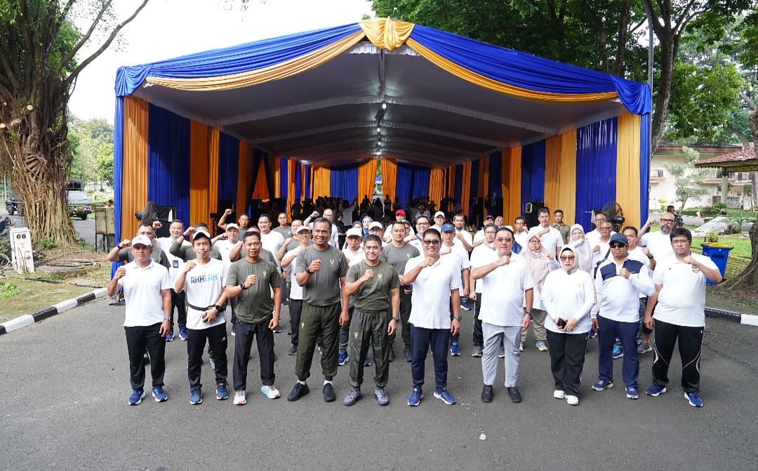 Pangdam II/Sriwijaya Gelar Olahraga Bersama PT Pusri Palembang untuk Perkuat Sinergi