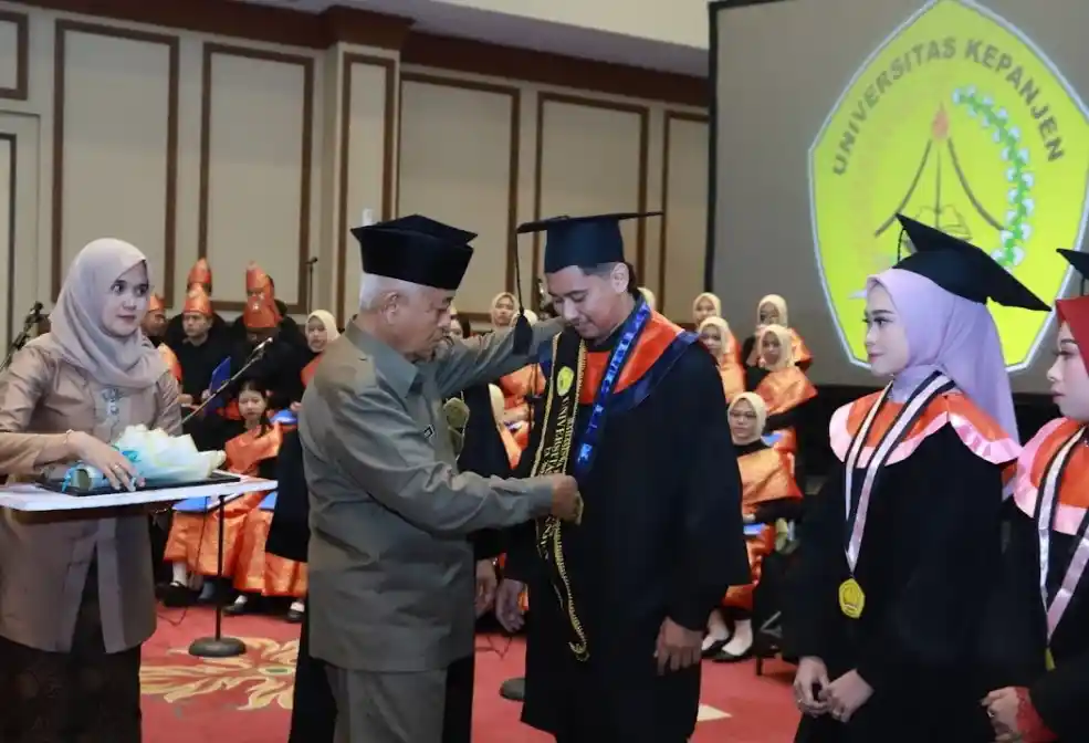 Bupati Malang Lepas 241 Perawat Baru Universitas Kepanjen, Siap Layani Masyarakat dengan Hati dan Profesionalisme