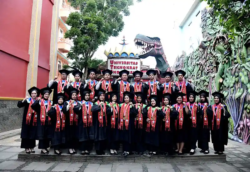 Universitas Teknokrat Indonesia Gelar Wisuda, Bersiaplah para Lulusan untuk Menghadapi Tantangan Baru