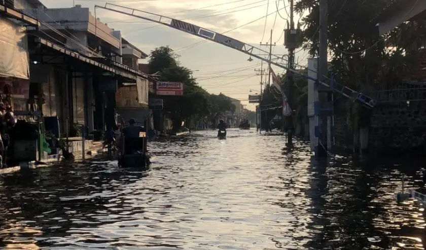 Sidoarjo Dilanda Hujan Deras, Banjir Melanda Wilayah Waru dan Taman