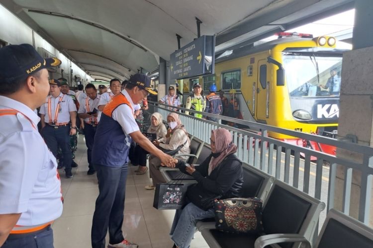 Libur Nataru 2024-2025, Lebih dari 16 Ribu Penumpang Padati Stasiun Malang