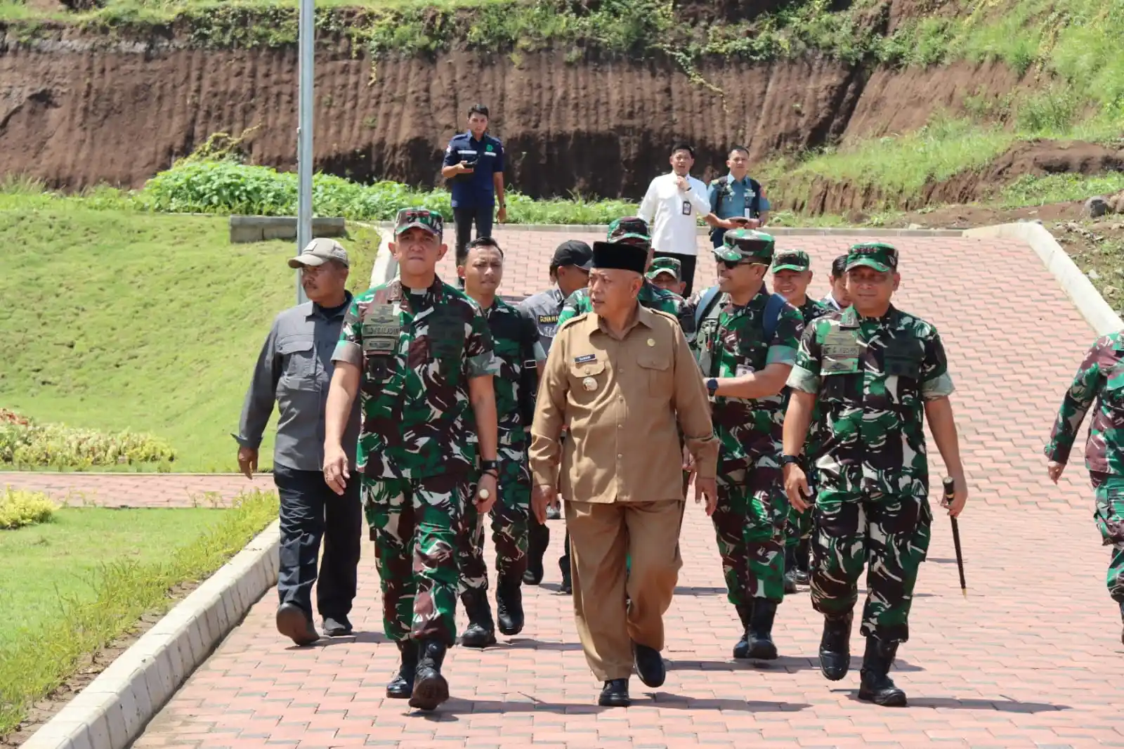 Menhan RI Tinjau Fasilitas SMA Taruna Nusantara di Malang, Dorong Generasi Pemimpin Berkualitas