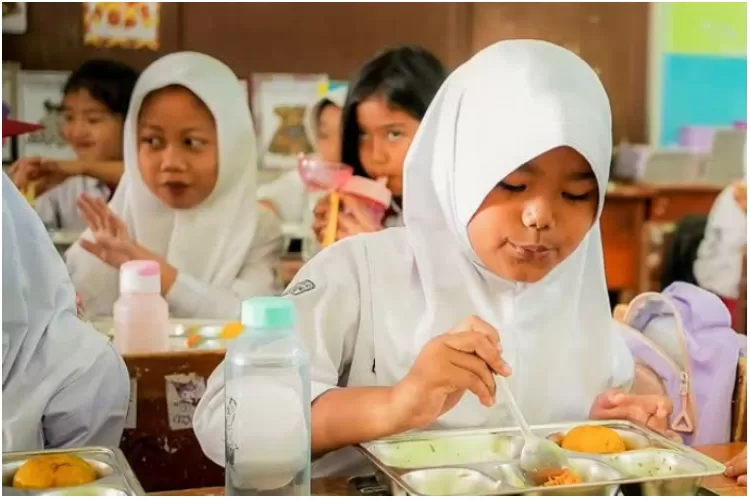 Program Makan Bergizi Gratis Tetap Berjalan Selama Ramadan, Ini Komitmen Pemerintah