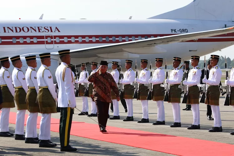 Kunjungan Bersejarah: Presiden Prabowo Subianto Bersilaturahmi ke Malaysia untuk Bahas Hubungan Bilateral
