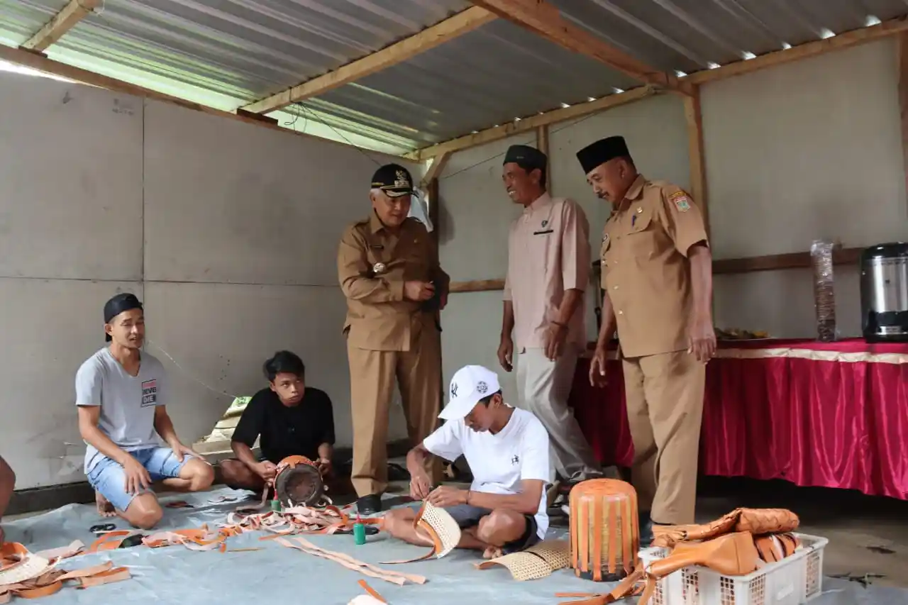 Bupati Malang Turun Tangan, Sambang Desa di Tirtoyudo untuk Membangun Ekonomi dan Infrastruktur