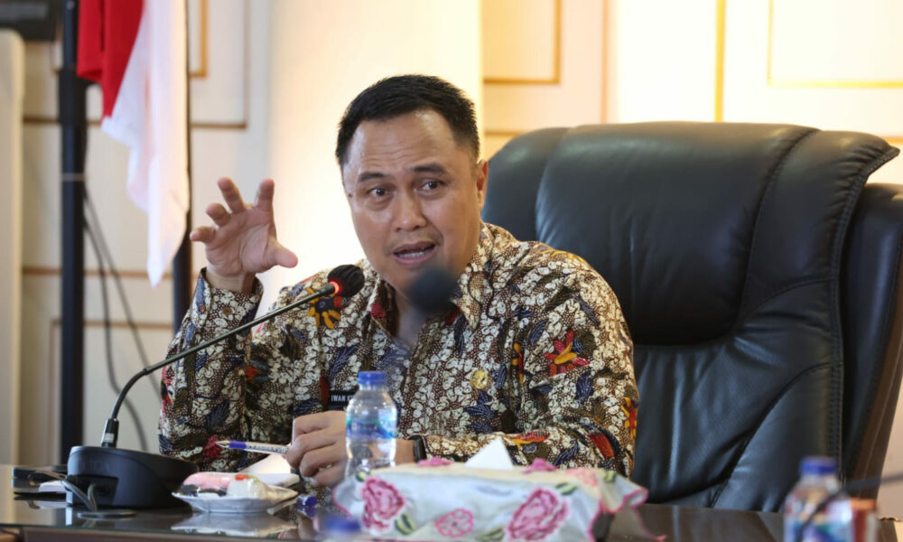 Penetapan Dr. Ir. Wahyu Hidayat, MM dan Ali Muthohirin sebagai Walikota dan Wakil Walikota Malang terpilih