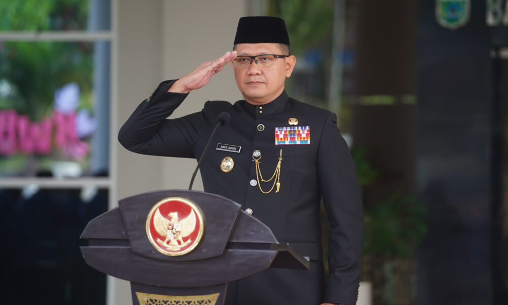 Pamitan Haru Pj Wali Kota Batu Jelang Pensiun, ASN Berderai Air Mata