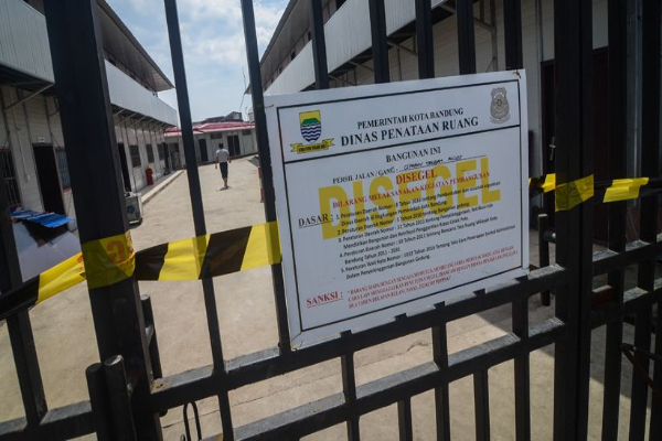 Perusahaan Terancam Pembekuan Usaha Jika Tak Bayar THR 2025