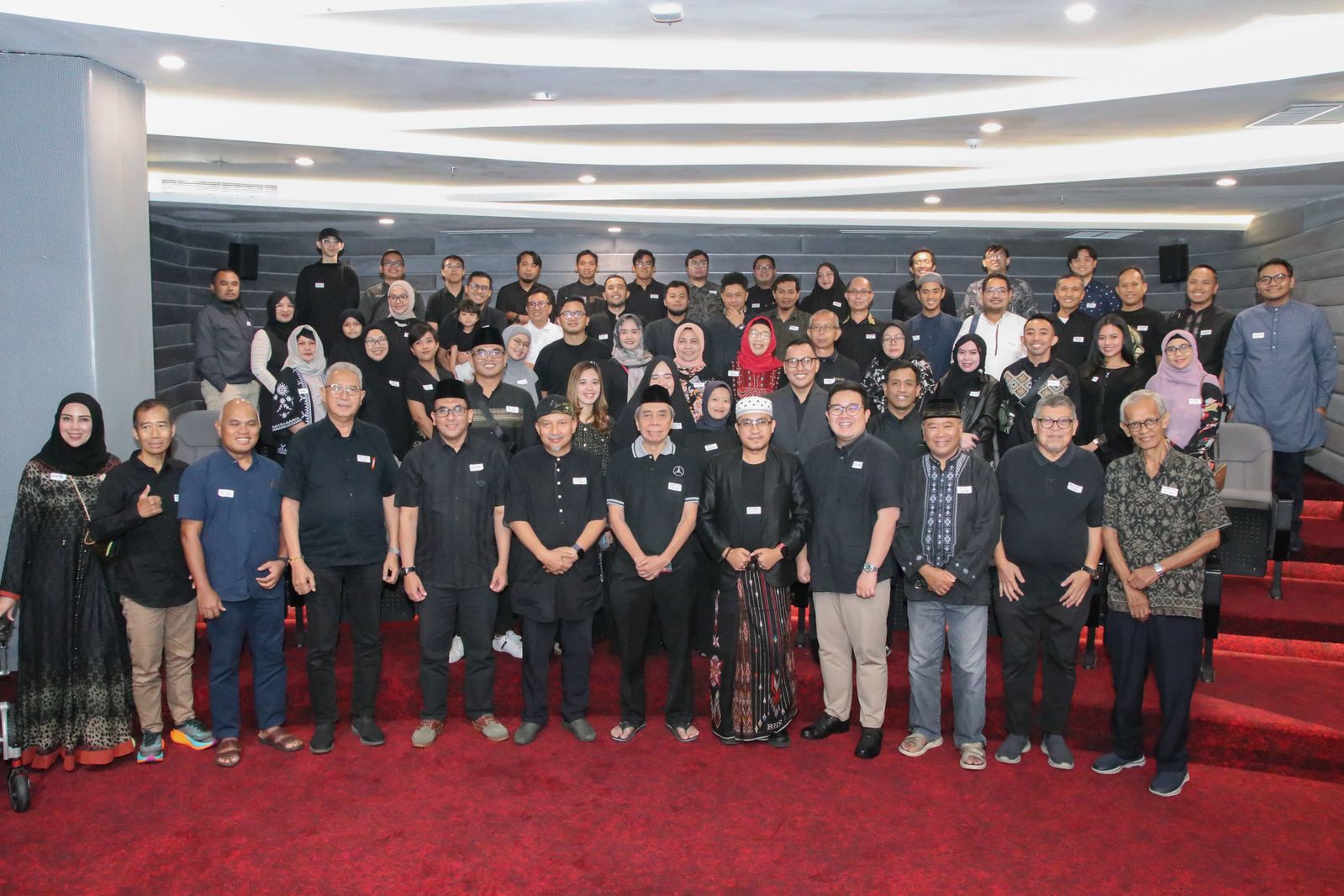 Berbagi Takjil dan Jalin Relasi: Cara Seru Menguatkan Bisnis Lewat Buka Puasa Bareng