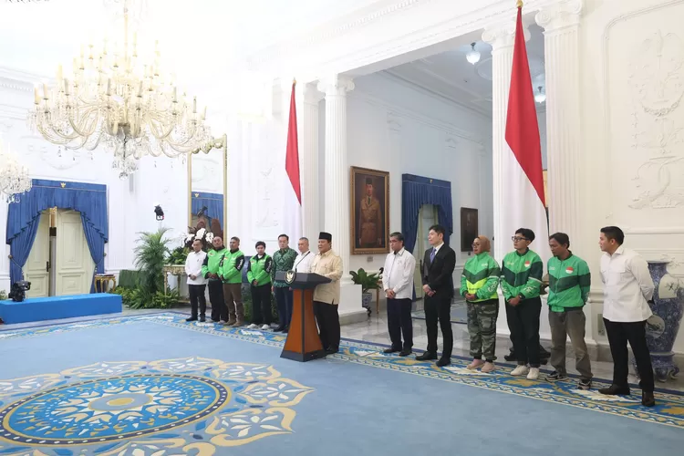 Prabowo Pastikan THR Pekerja Swasta, BUMN, dan BUMD Cair Paling Lambat Sepekan Sebelum Lebaran