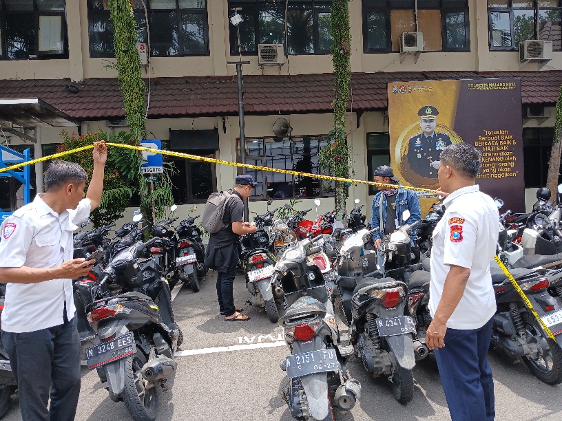 Bentrokan Berdarah di Malang, Polisi Amankan Puluhan Pengunjuk Rasa
