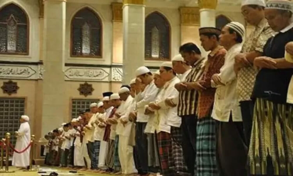 Lengkap! Ini Bacaan Doa Tarawih dan Witir, Amalkan Malam Ini Juga