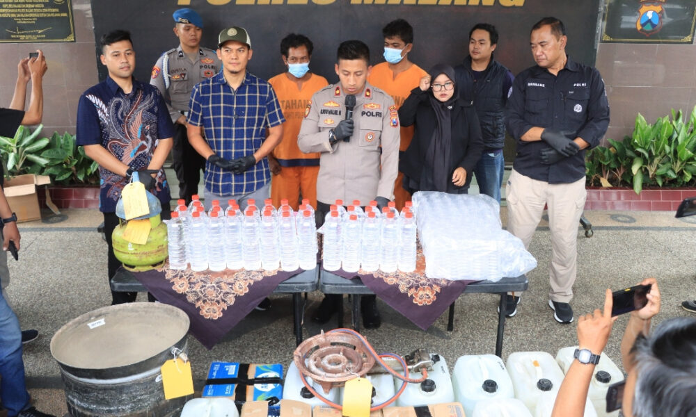 Polisi Gagalkan Peredaran Miras Ilegal di Malang