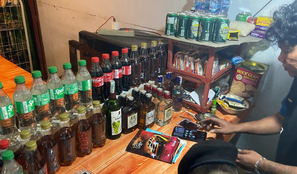 Razia Miras, Polisi Sita Puluhan Botol di Warung Kopi Jalibar Malang