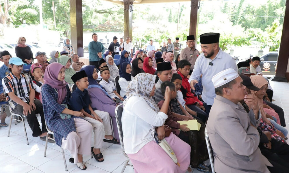 Batu Kucurkan Bantuan untuk Anak Yatim dan Dhuafa di Junrejo
