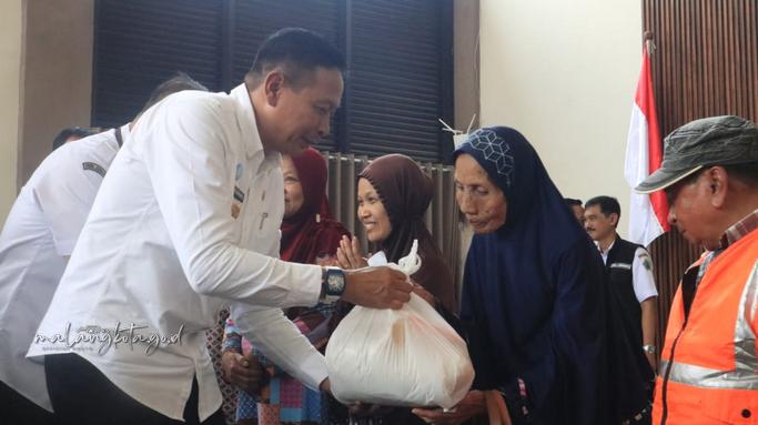 Bantuan Turun, Kesejahteraan Warga Meningkat
