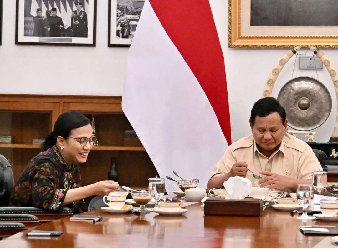 Guncangan di Istana: Sri Mulyani Tolak Mundur dari Kabinet?