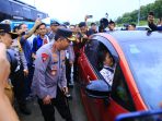 Kapolri Sambangi Pemudik di Tol, Pesan Utama: Keselamatan Nomor Satu