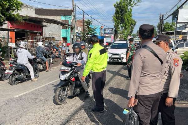 Kecelakaan di Pakis Malang: Satu Korban Tewas dalam Tabrakan Antara Sepeda Motor
