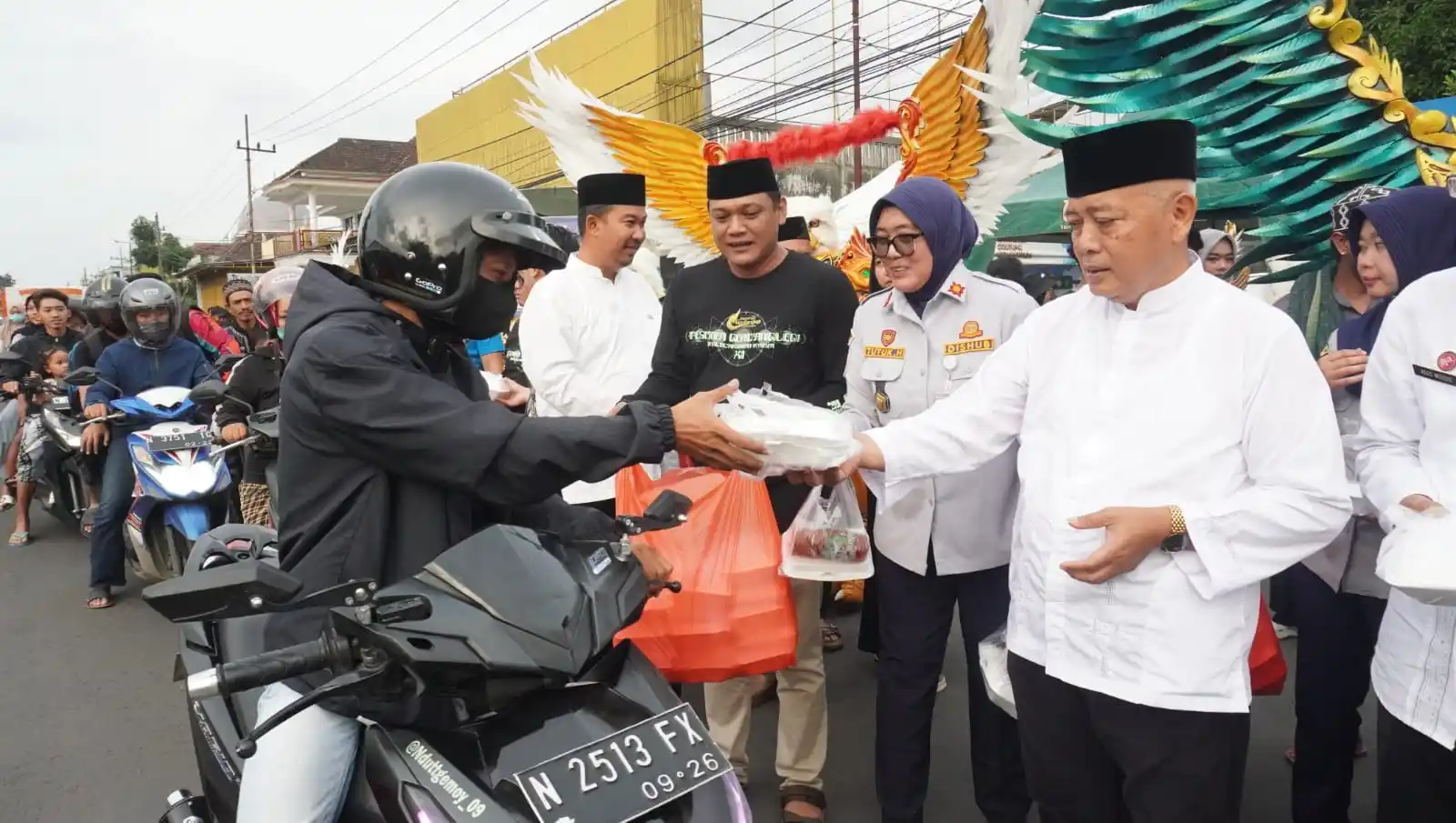 Bupati Malang Hadiri Buka Bersama Yayasan Pesona Gondanglegi, Dorong Spirit Kebersamaan dan Ekonomi Kreatif