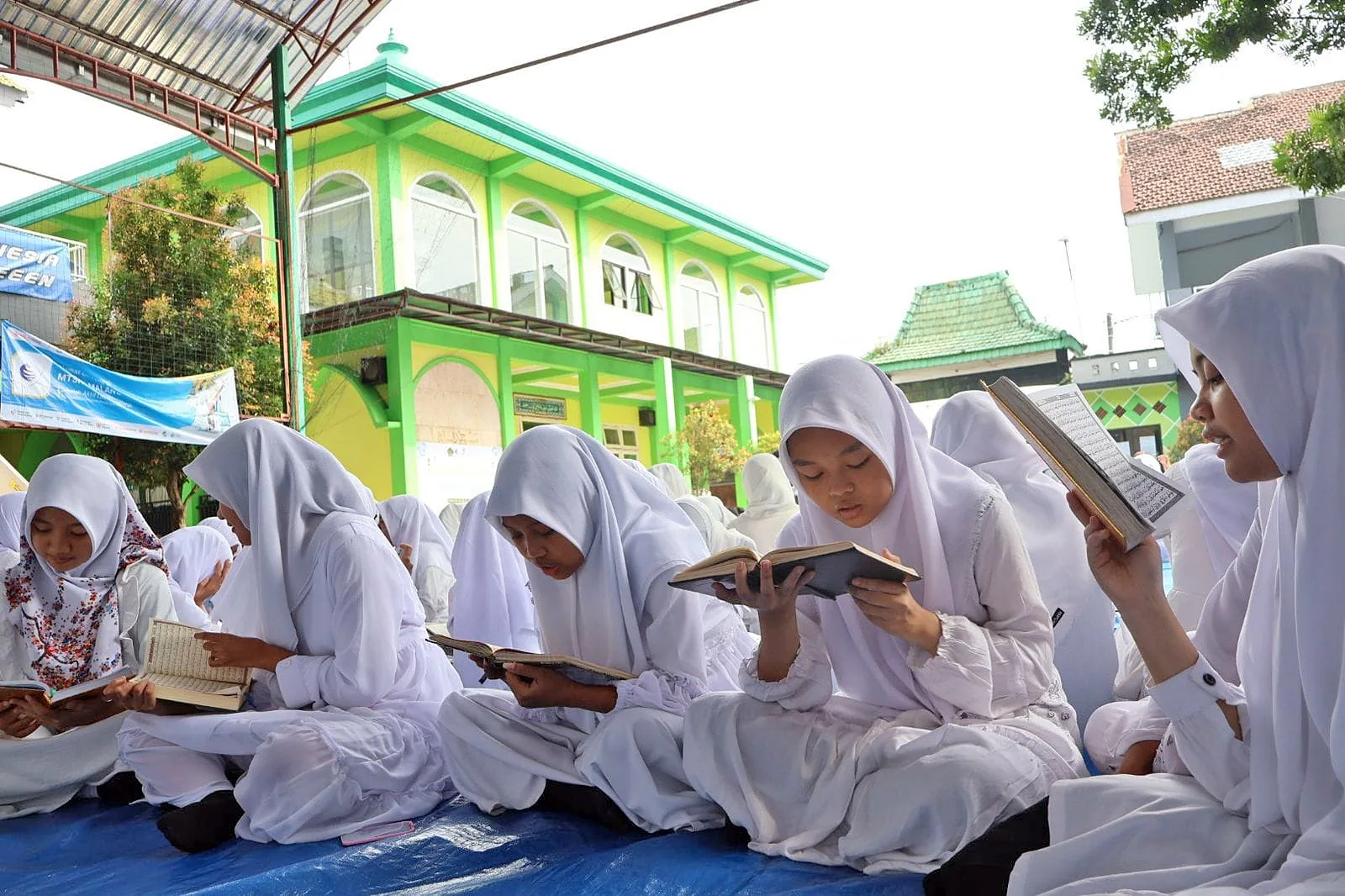 Kemenag Berhasil, Siswa MTs Negeri 3 Khataman Serentak Tunjukkan Prestasi