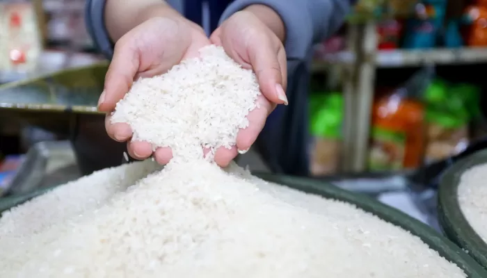 Heboh! Beras Premium 5 Kg Misterius Disusutkan Jadi 4 Kg