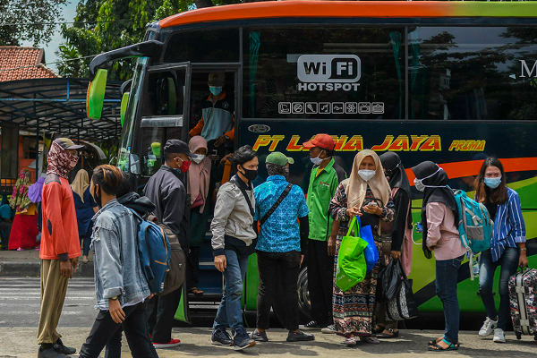 Gaji Tak Cukup, Warga Jakarta Pilih Pulang Kampung Usai Lebaran
