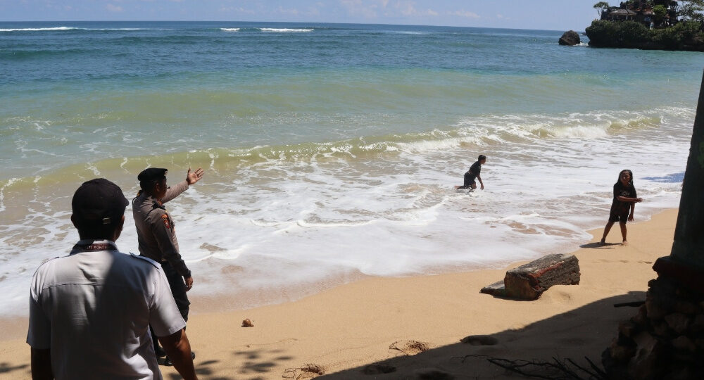 Ribuan Wisatawan Padati Destinasi Liburan, Polres Malang Tingkatkan Pengawasan