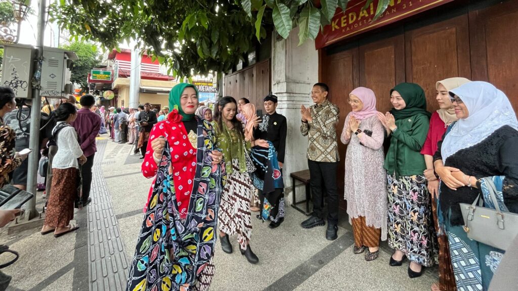 Malang Rayakan Kartini dengan Kemeriahan Kartinian Nang Kayutangan