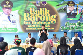 Bupati Lamongan Kirim Puluhan Warga Mudik Gratis ke Jakarta
