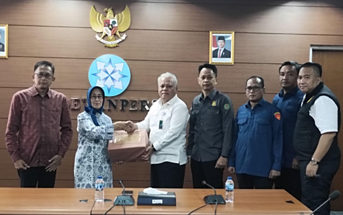 Skandal Direktur Jak TV Terungkap, Kejagung Serahkan Dokumen ke Dewan Pers