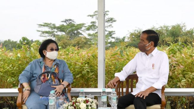 Skandal Ijazah Palsu Jokowi Diungkap, Megawati dan PDIP Bergerak Masif