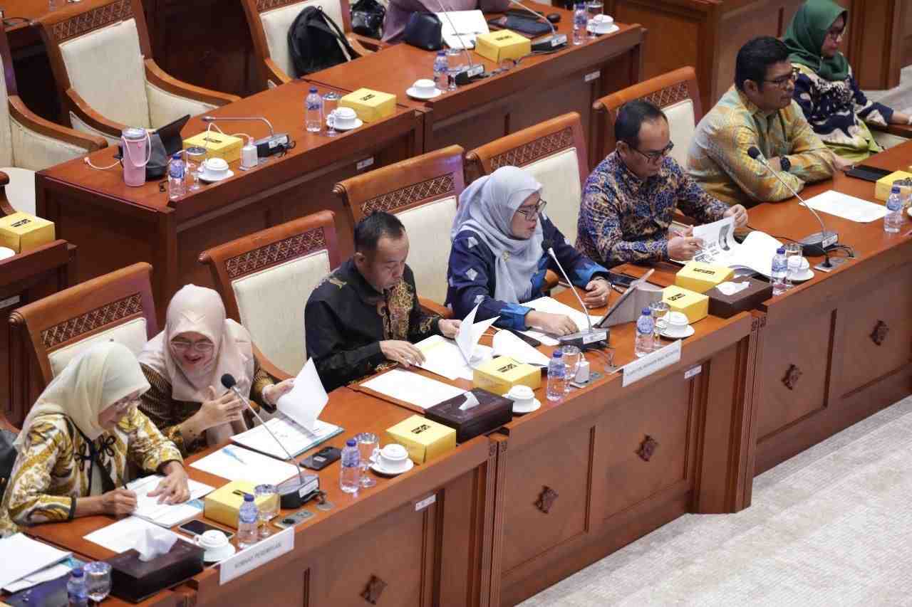 Anak-anak Terancam, KPAI Minta Perlindungan Diperkuat dalam RUU Penyiaran