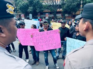 Heboh! Kelompok Ini Laporkan Roy Suryo ke Polisi, Apa yang Terjadi?