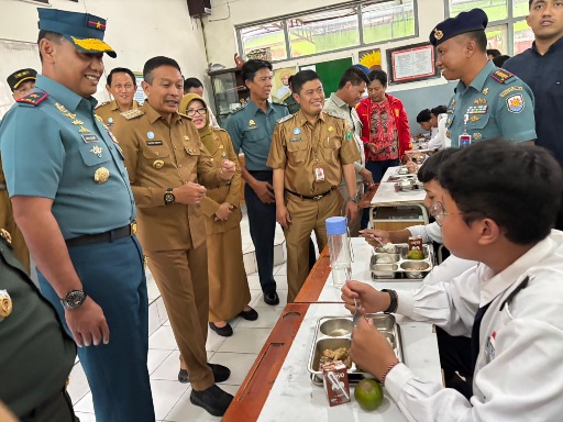 Siswa SMPN 19 Malang Bersemangat Ikuti Kegiatan MBG, Begini Kata Wakil Kepala Sekolah