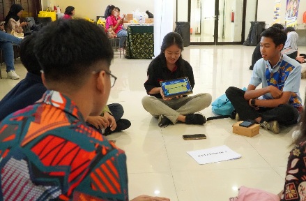 Remaja Rentan Terpapar Hoaks, Kominfo UKWMS Beri Edukasi Cek Fakta