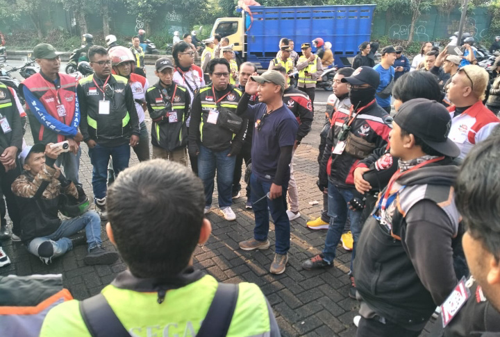 Aksi Masif Ratusan Driver Online Malang Tuntut Perubahan di Surabaya